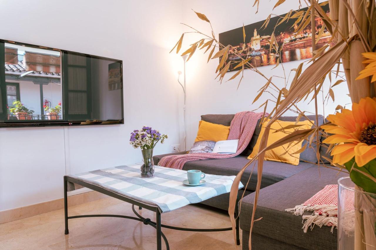 Apartamento Con Encanto En Patio Sevillano Exterior photo