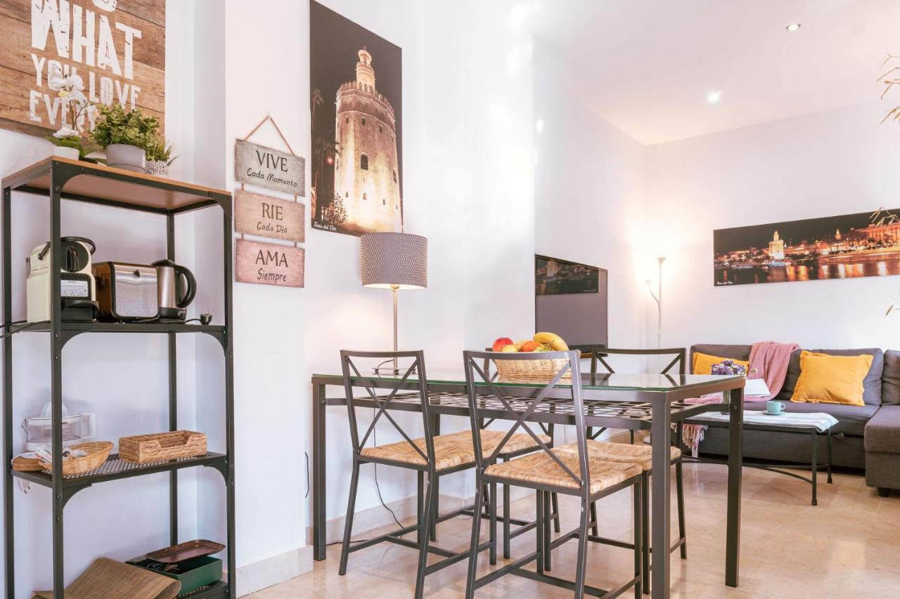 Apartamento Con Encanto En Patio Sevillano Exterior photo