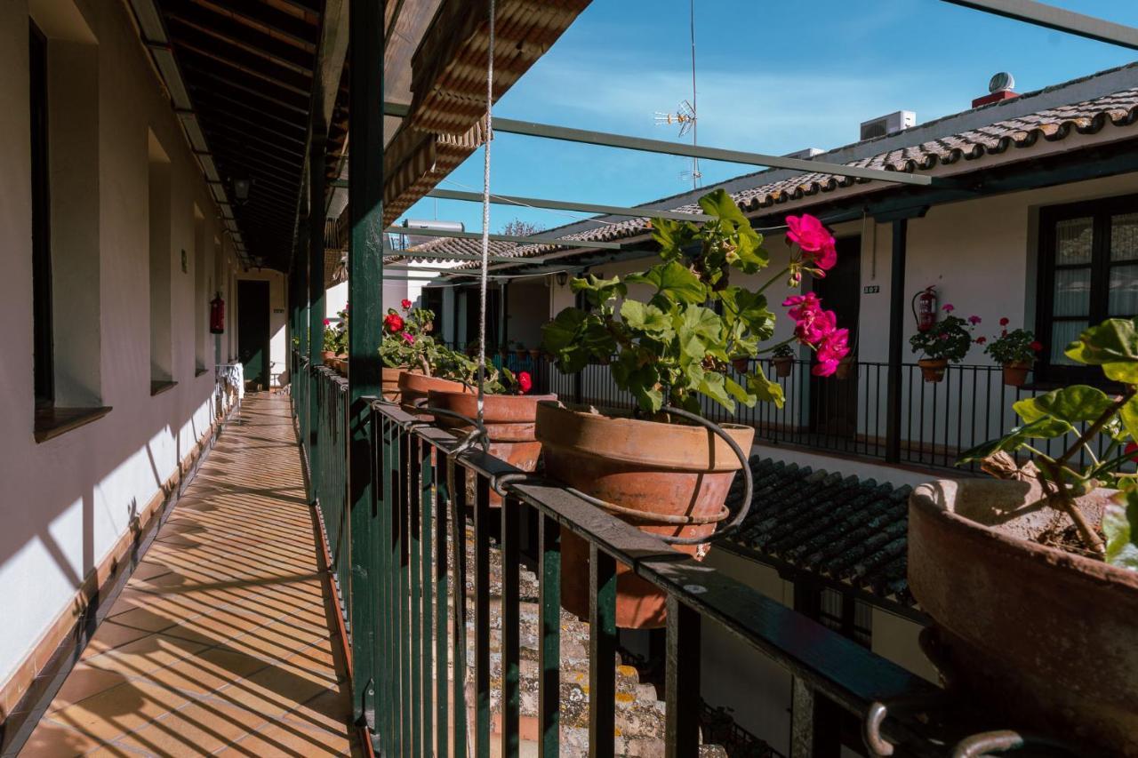Apartamento Con Encanto En Patio Sevillano Exterior photo