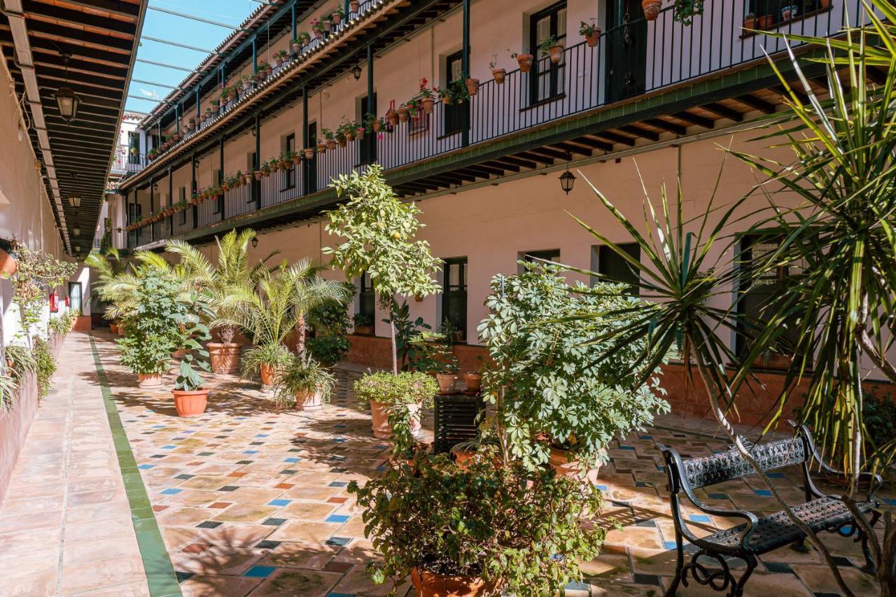 Apartamento Con Encanto En Patio Sevillano Exterior photo